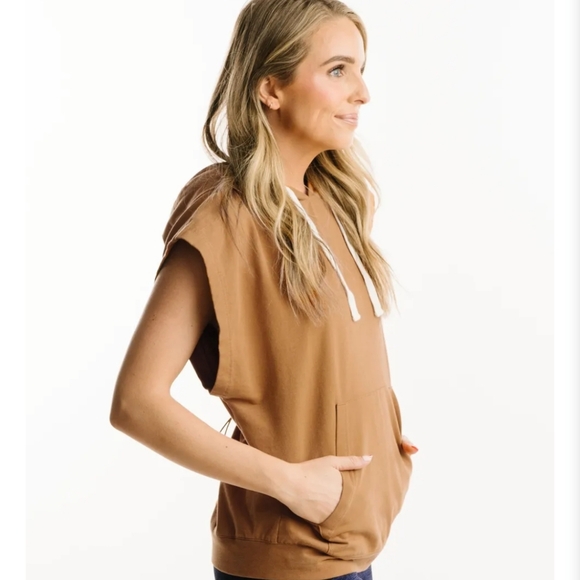 Zyia Camel Knockout Cinch Hoodie - Picture 2 of 10